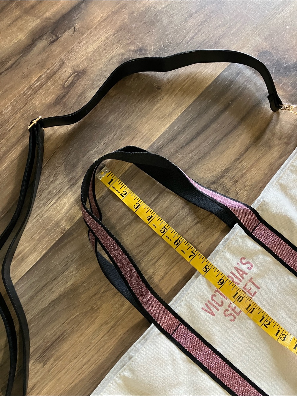 VICTORIA SECRET BUNDLE OF TOTES - Picture 8 of 15